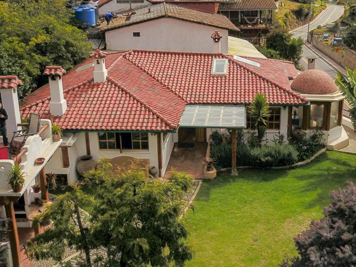 Hostal Mamá Hilda Chugchilán Esterno foto