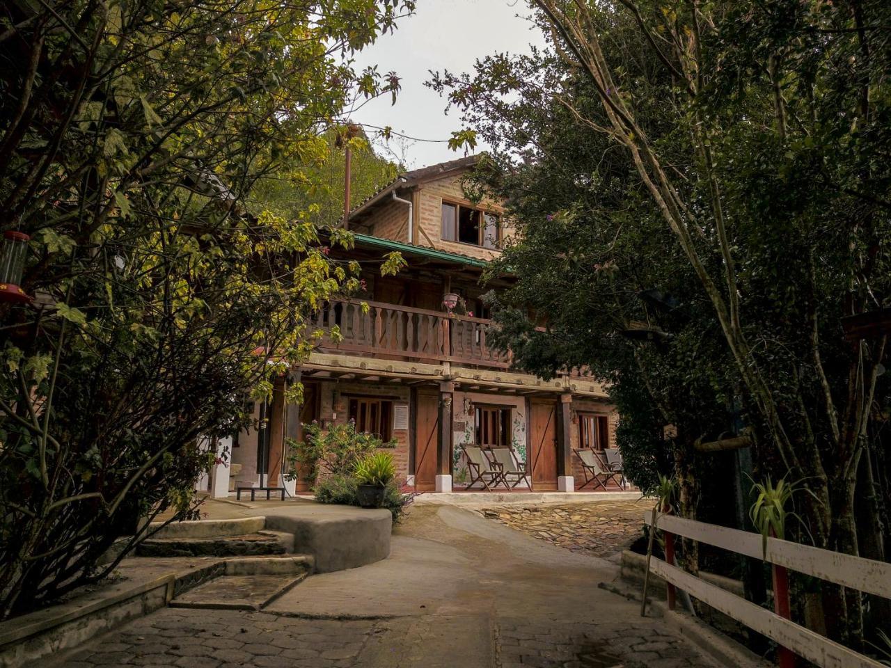 Hostal Mamá Hilda Chugchilán Esterno foto